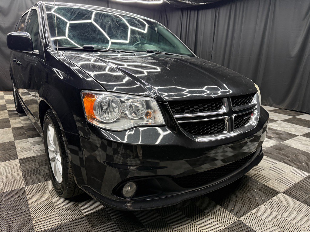 2018 Dodge Grand Caravan Image 1