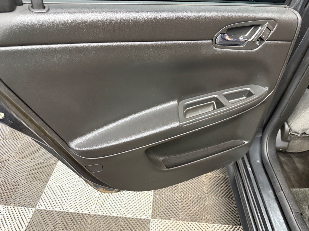 2012 Chevrolet Impala Image 12