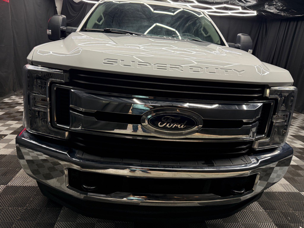 2018 Ford F-250 Image 2