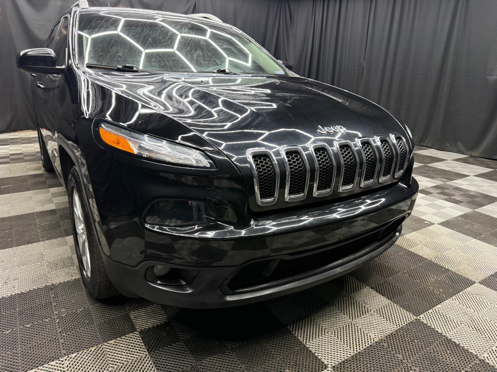 2018 Jeep Cherokee Image 1