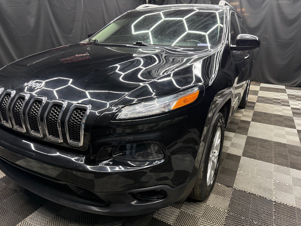 2018 Jeep Cherokee Image 3