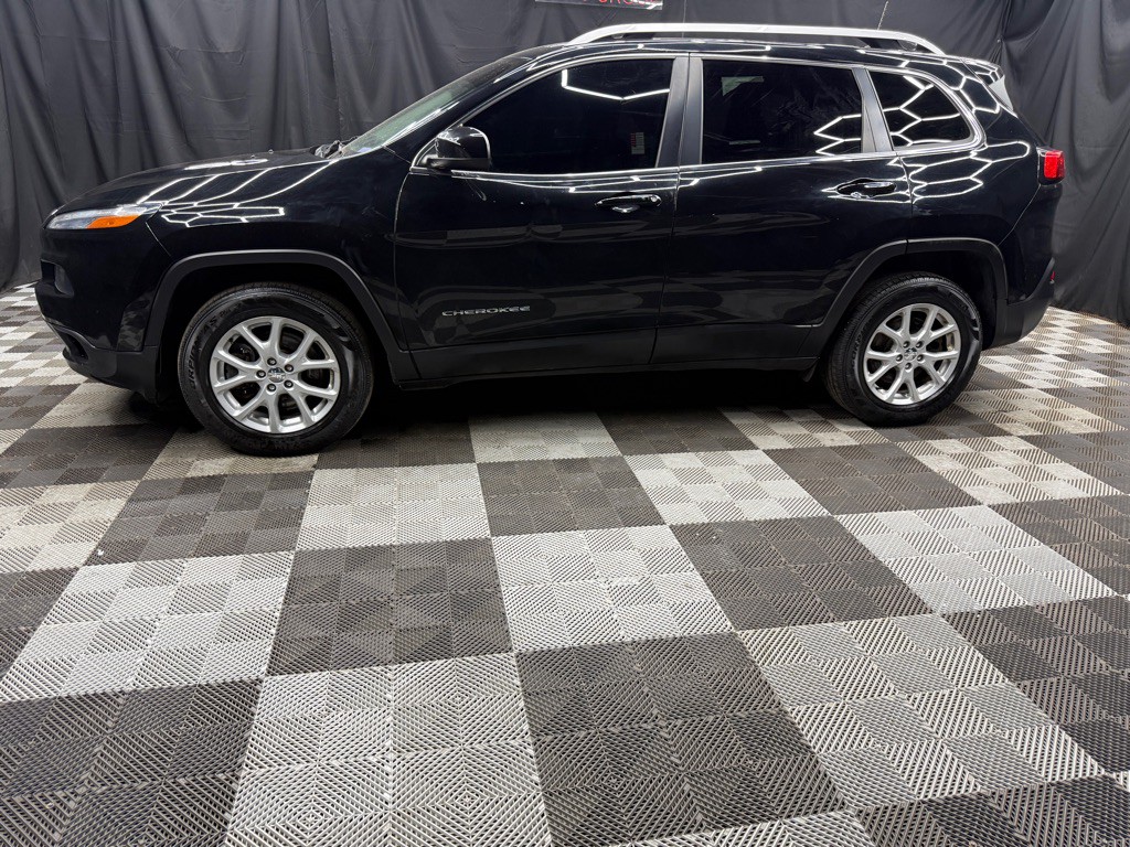 2018 Jeep Cherokee Image 5