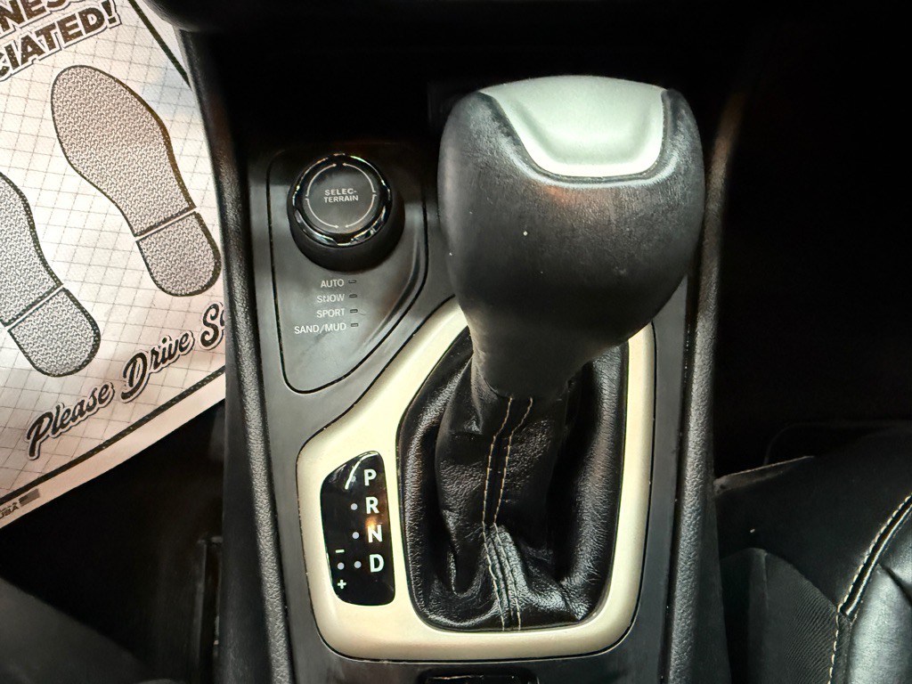 2018 Jeep Cherokee Image 9