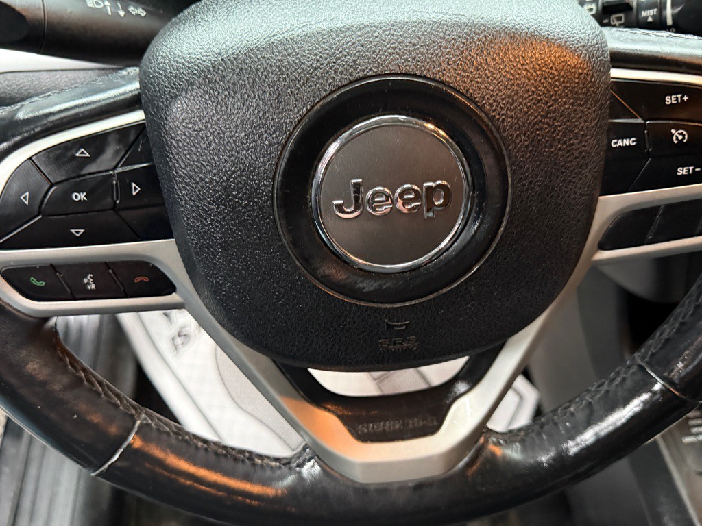 2018 Jeep Cherokee Image 13
