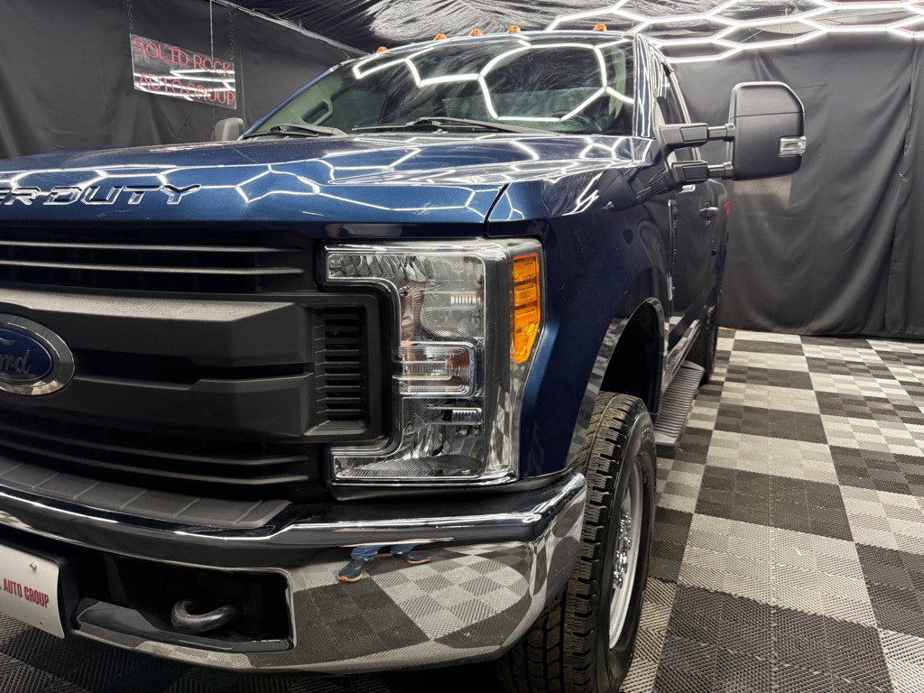2017 Ford F-350 Image 3