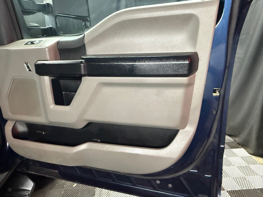 2017 Ford F-350 Image 20