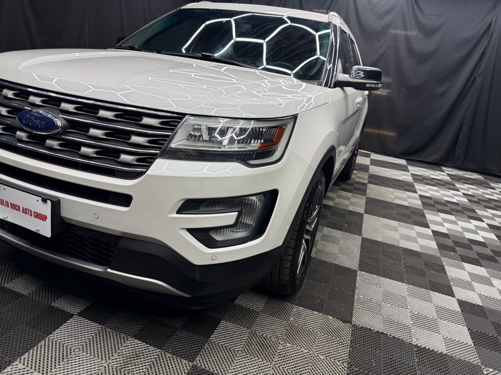 2016 Ford Explorer Image 3