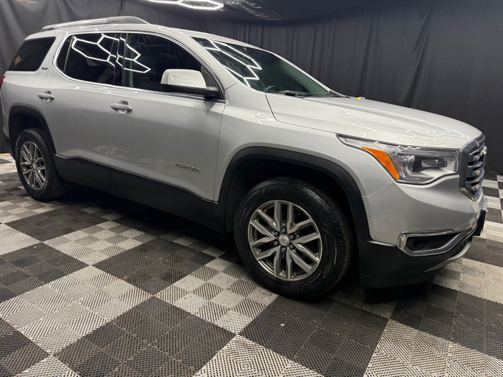 2018 GMC Acadia Image 4