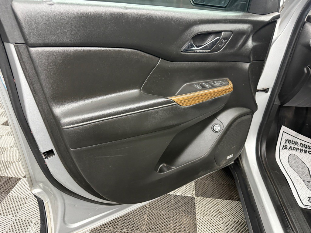2018 GMC Acadia Image 15