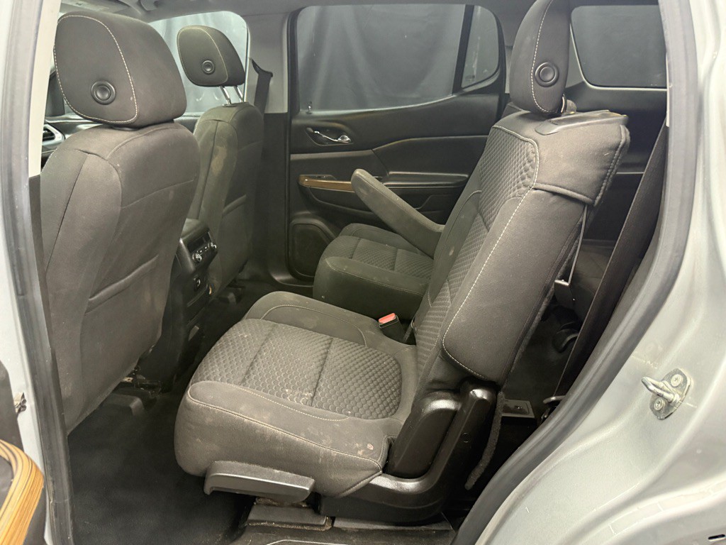 2018 GMC Acadia Image 16