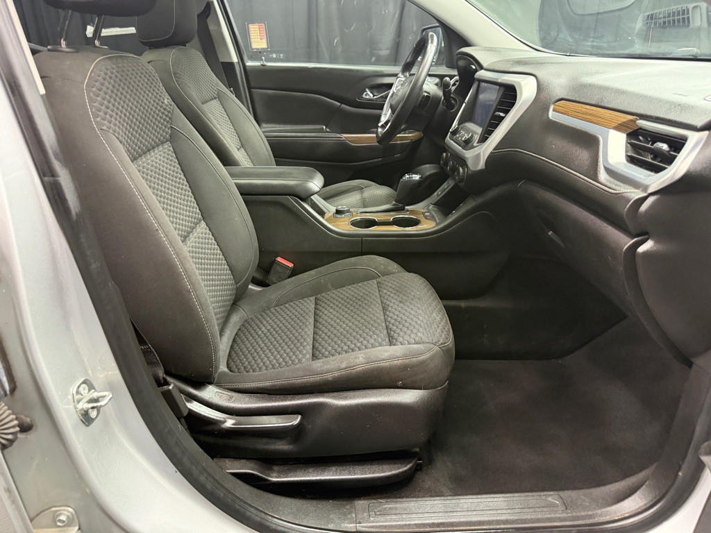 2018 GMC Acadia Image 21