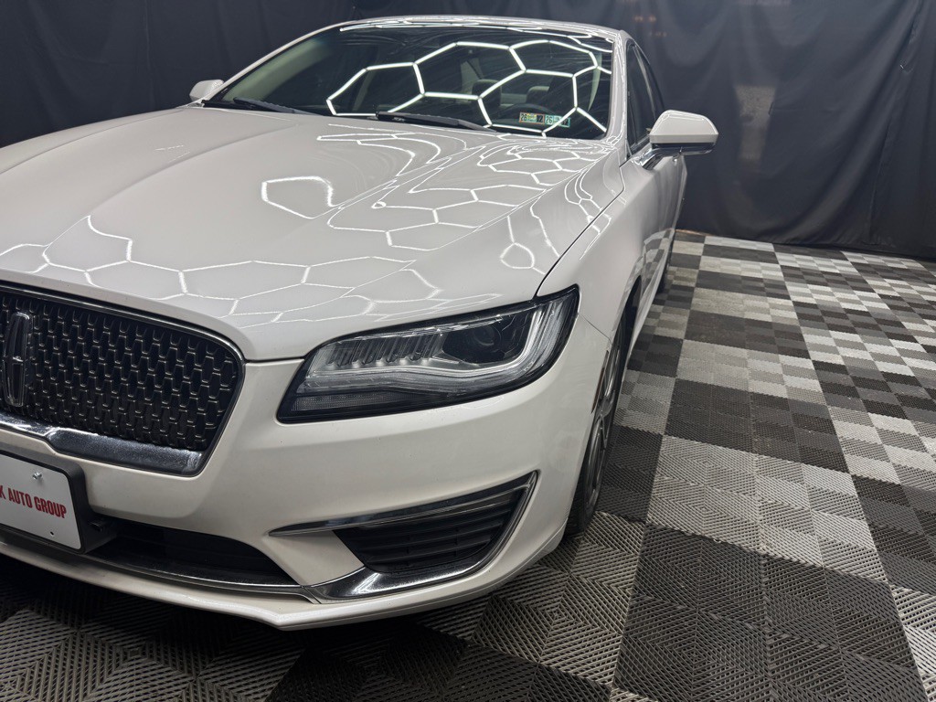 2019 Lincoln MKZ Image 3