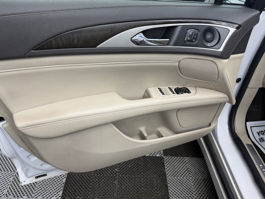 2019 Lincoln MKZ Image 12