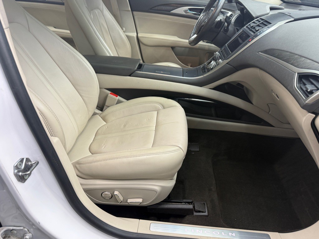 2019 Lincoln MKZ Image 16