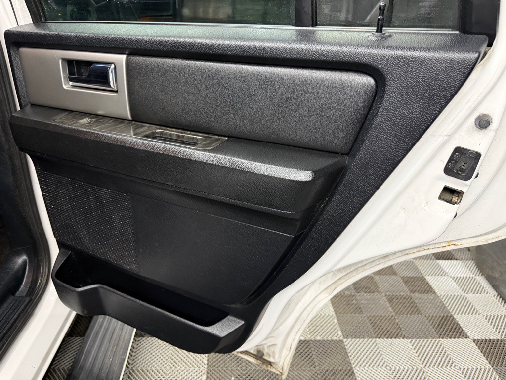 2015 Ford Expedition Image 24
