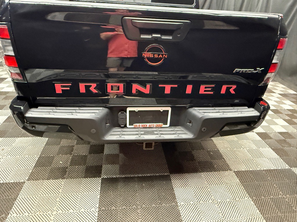 2022 Nissan Frontier Image 7