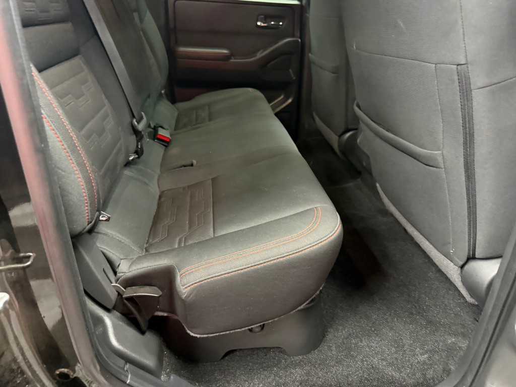 2022 Nissan Frontier Image 20