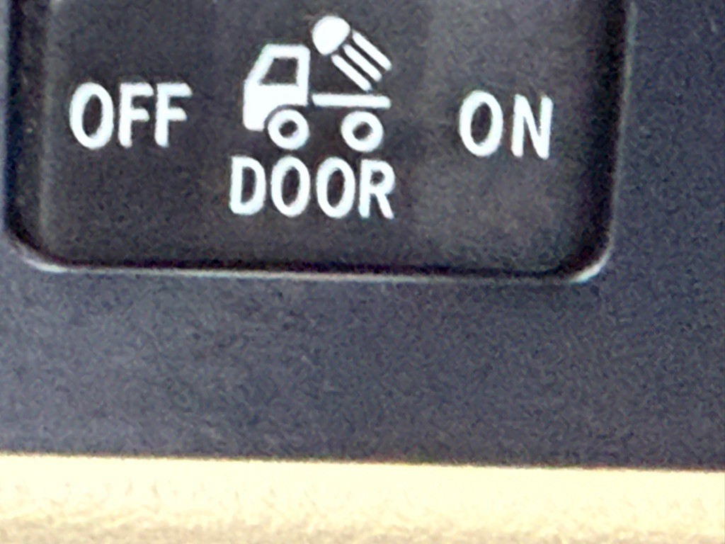 2010 Toyota Tundra Image 15