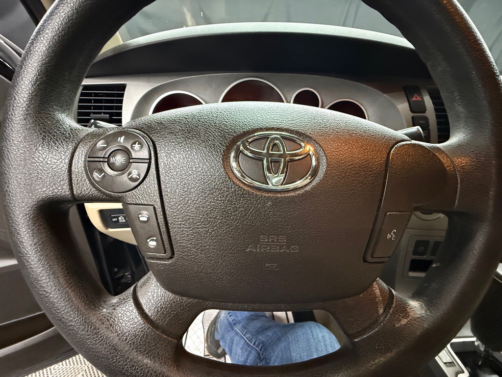 2010 Toyota Tundra Image 17