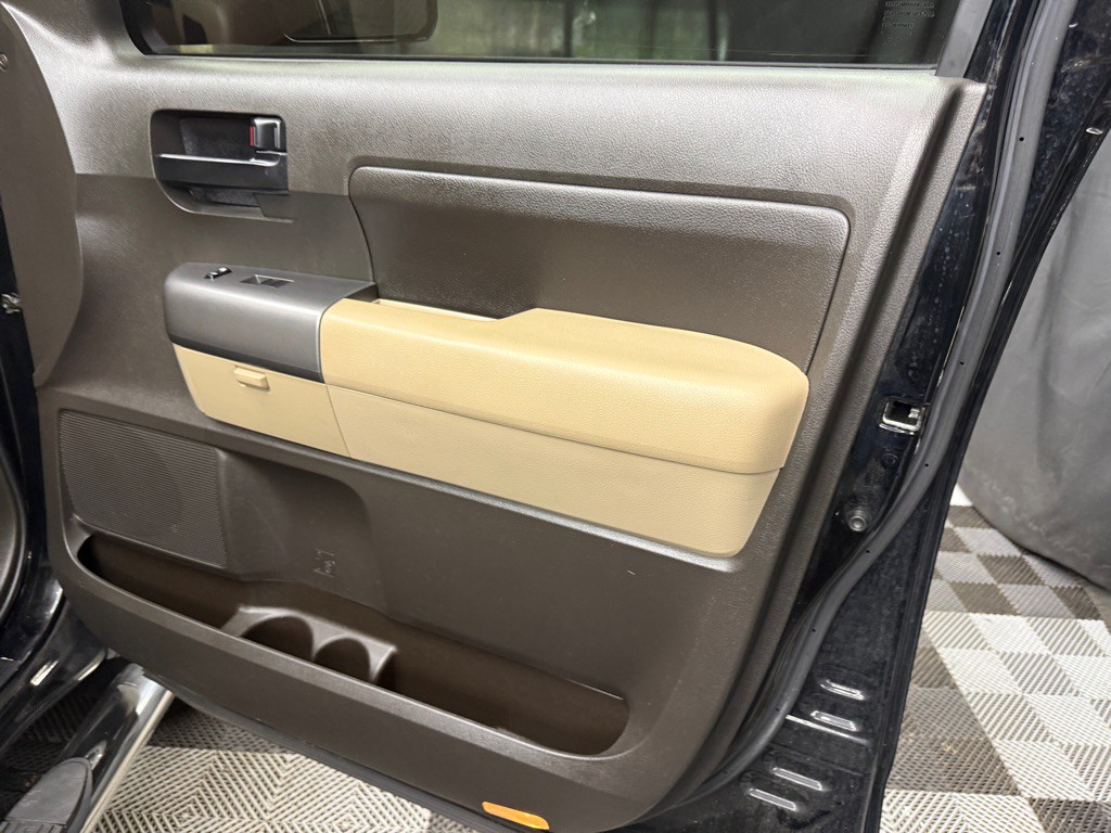 2010 Toyota Tundra Image 22