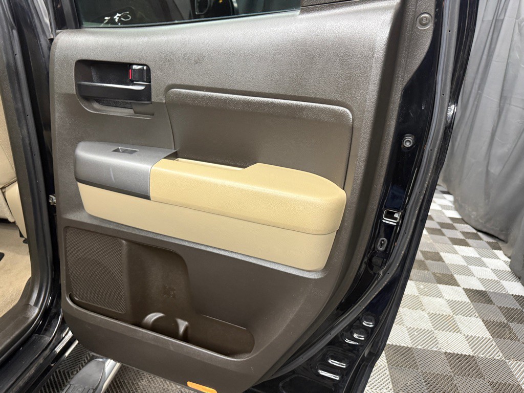2010 Toyota Tundra Image 24