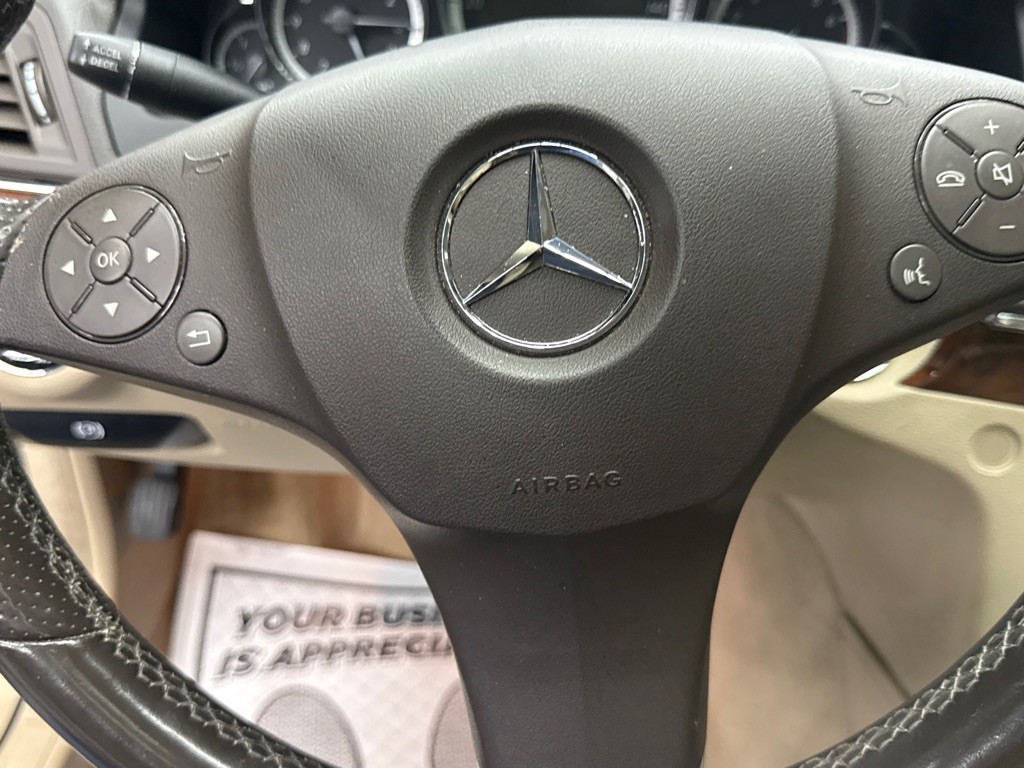 2010 Mercedes-Benz E-Class Image 16