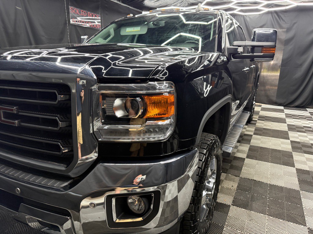 2017 GMC Sierra Image 3