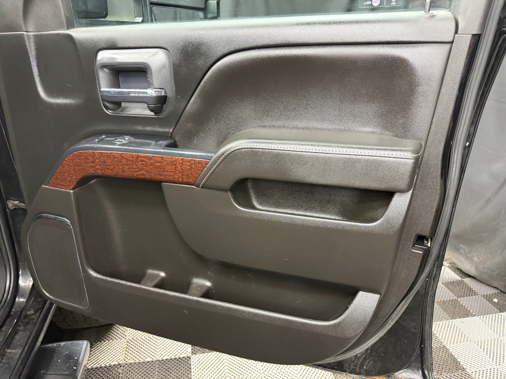 2017 GMC Sierra Image 21