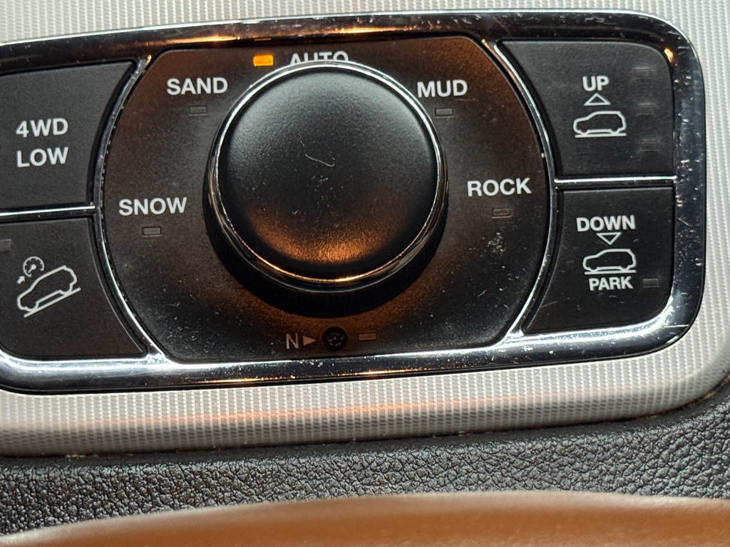 2021 Jeep Grand Cherokee Image 10
