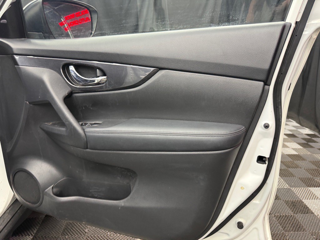 2019 Nissan Rogue Image 19