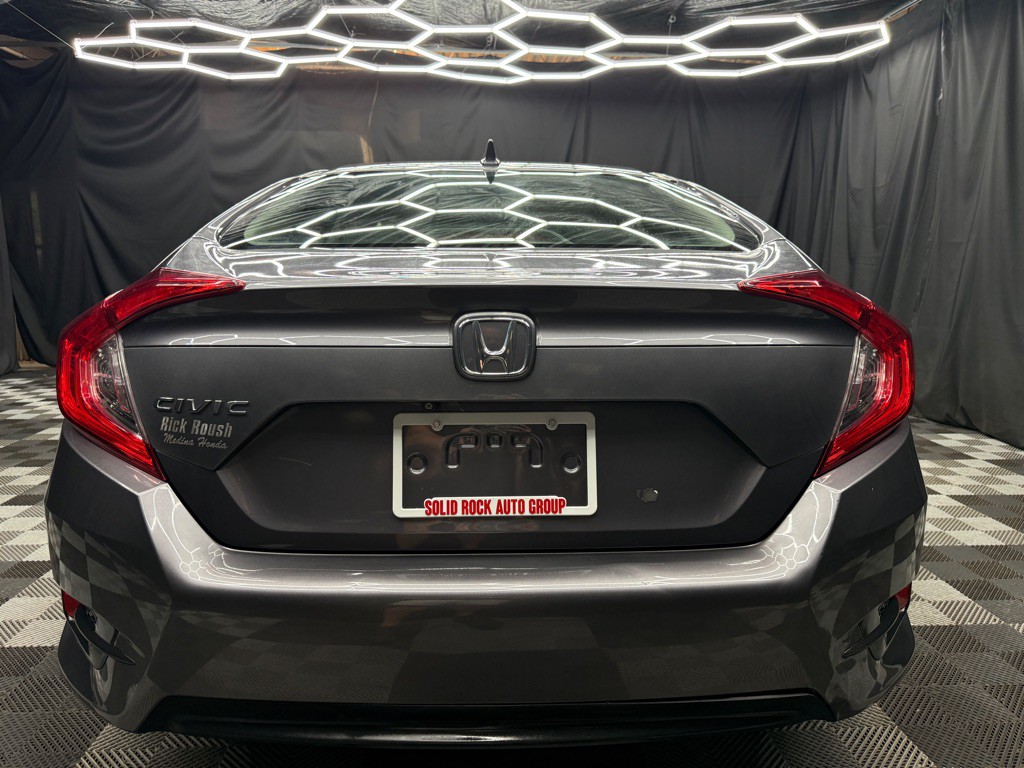 2017 Honda Civic Image 6