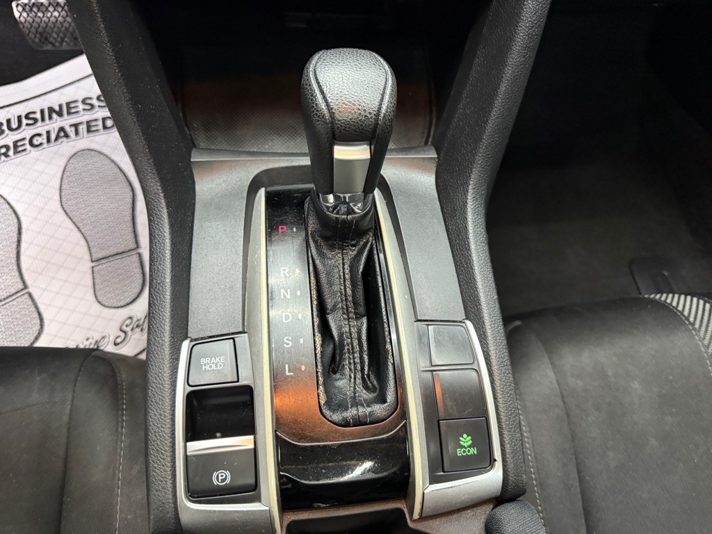2017 Honda Civic Image 9