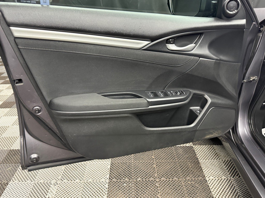2017 Honda Civic Image 13