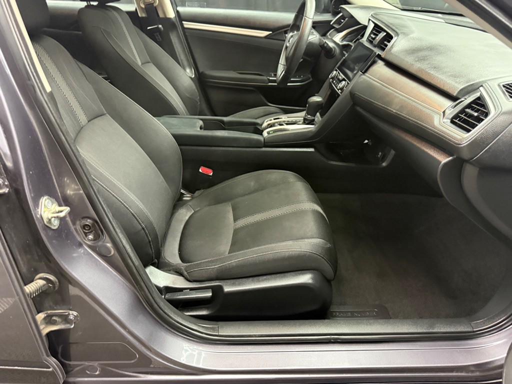 2017 Honda Civic Image 17