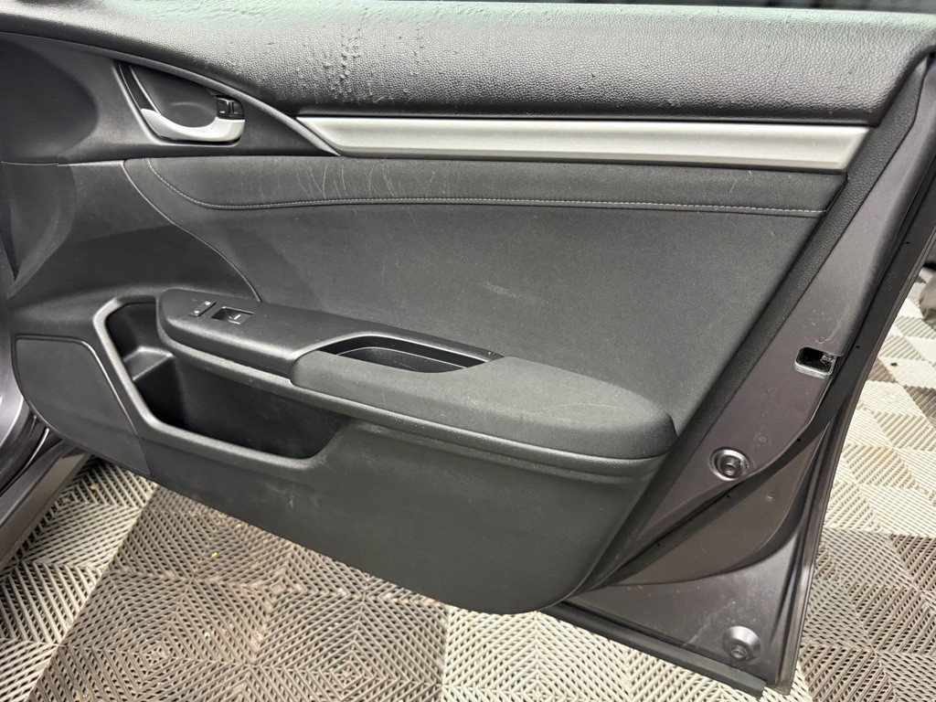 2017 Honda Civic Image 18