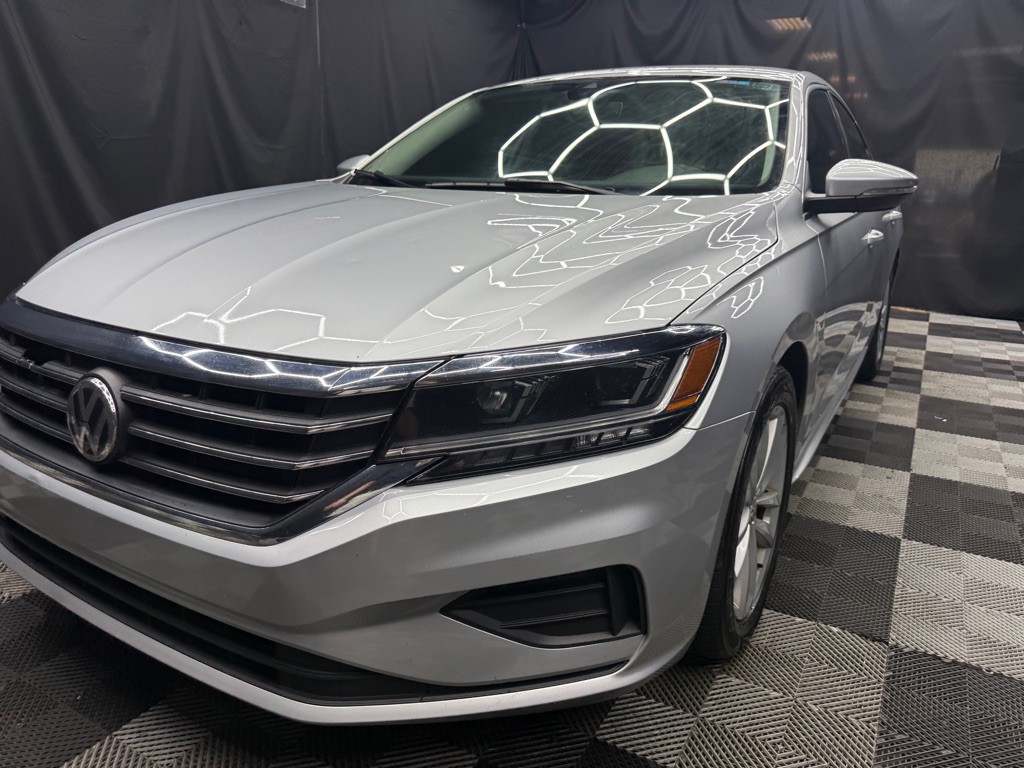 2020 Volkswagen Passat Image 3