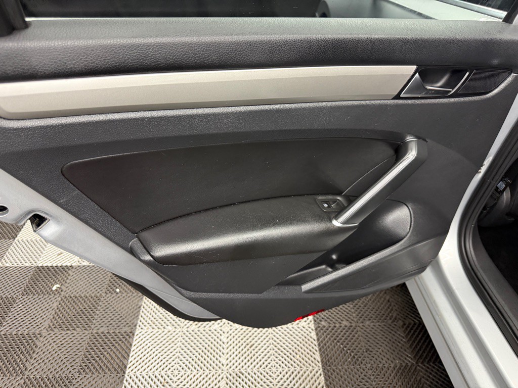 2020 Volkswagen Passat Image 14
