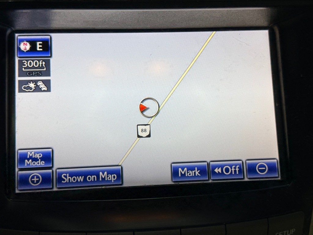 2013 Lexus LX Image 10
