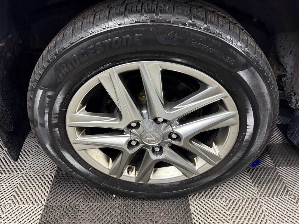 2013 Lexus LX Image 29