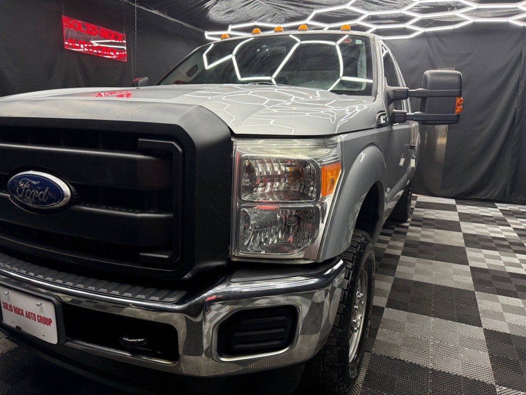 2011 Ford F-250 Image 3