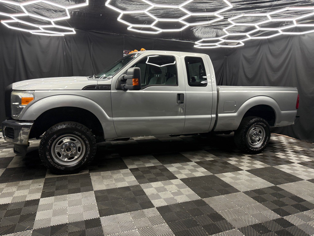 2011 Ford F-250 Image 4