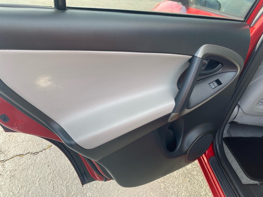 2010 Toyota Rav4 Image 28