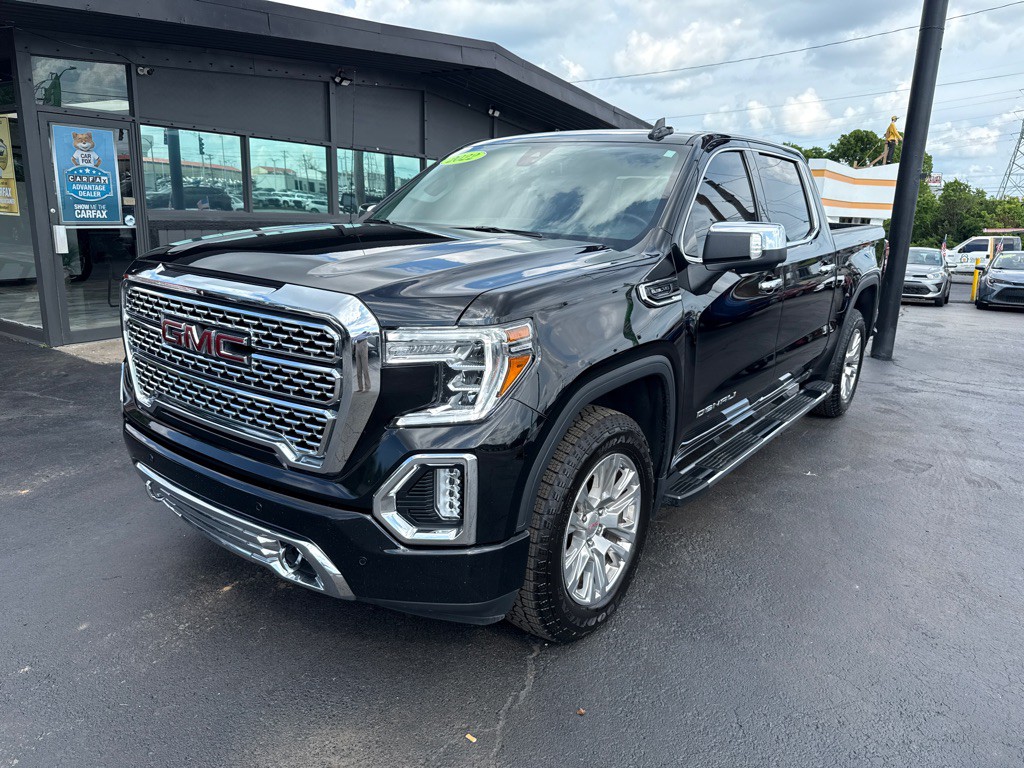 2022 GMC Sierra Image 2