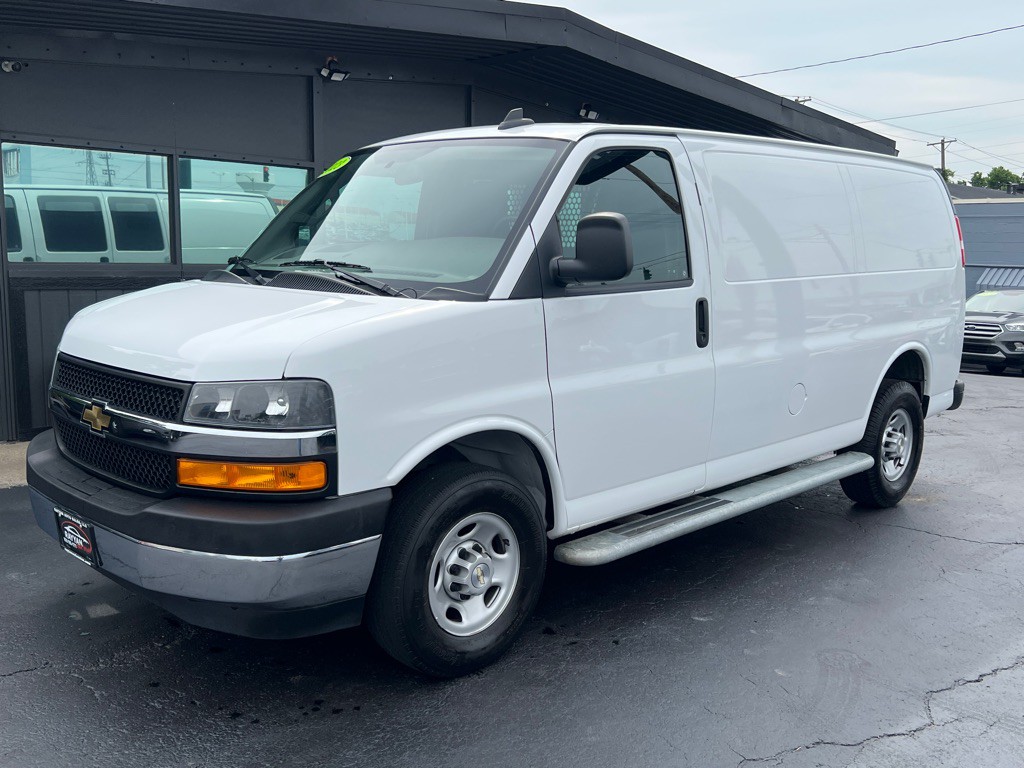 2023 Chevrolet Express Image 7