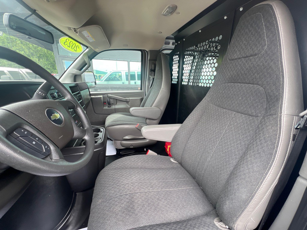 2023 Chevrolet Express Image 9
