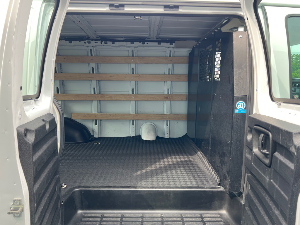 2023 Chevrolet Express Image 11