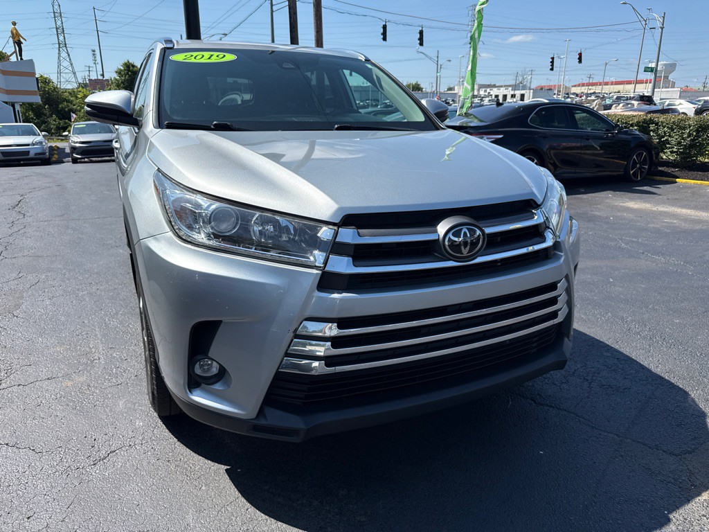 2019 Toyota Highlander Image 11