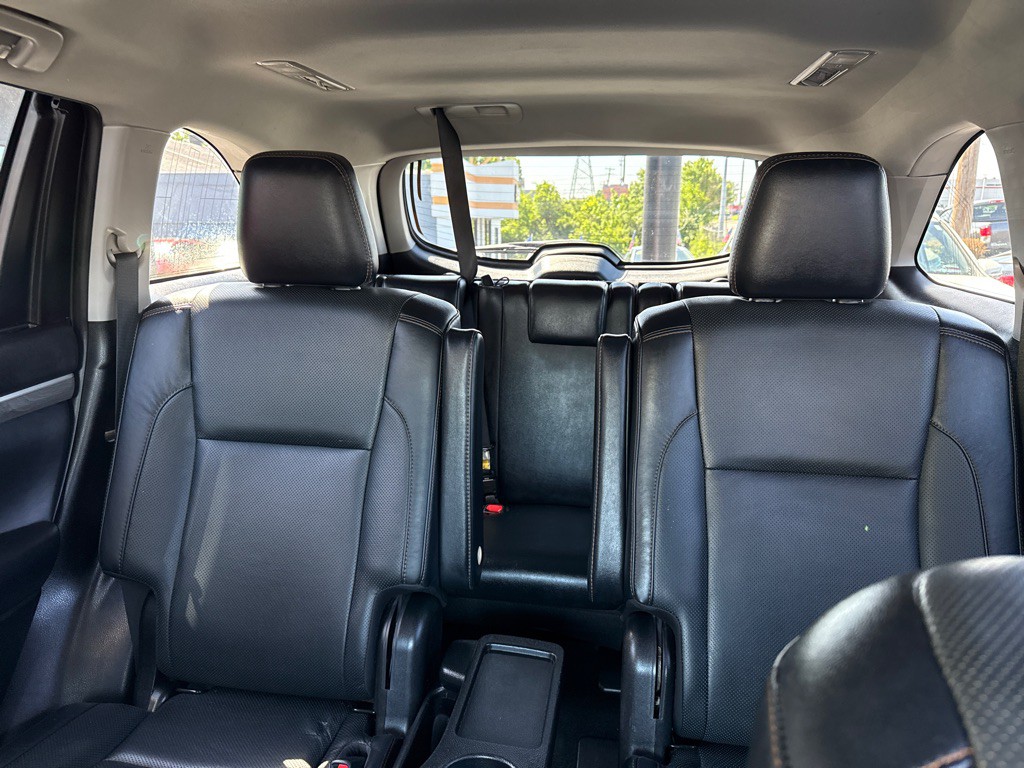 2019 Toyota Highlander Image 19