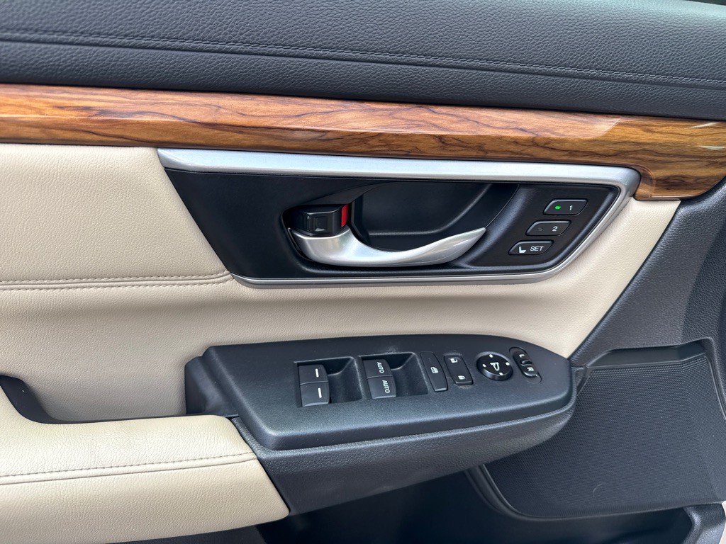 2017 Honda CR-V Image 12