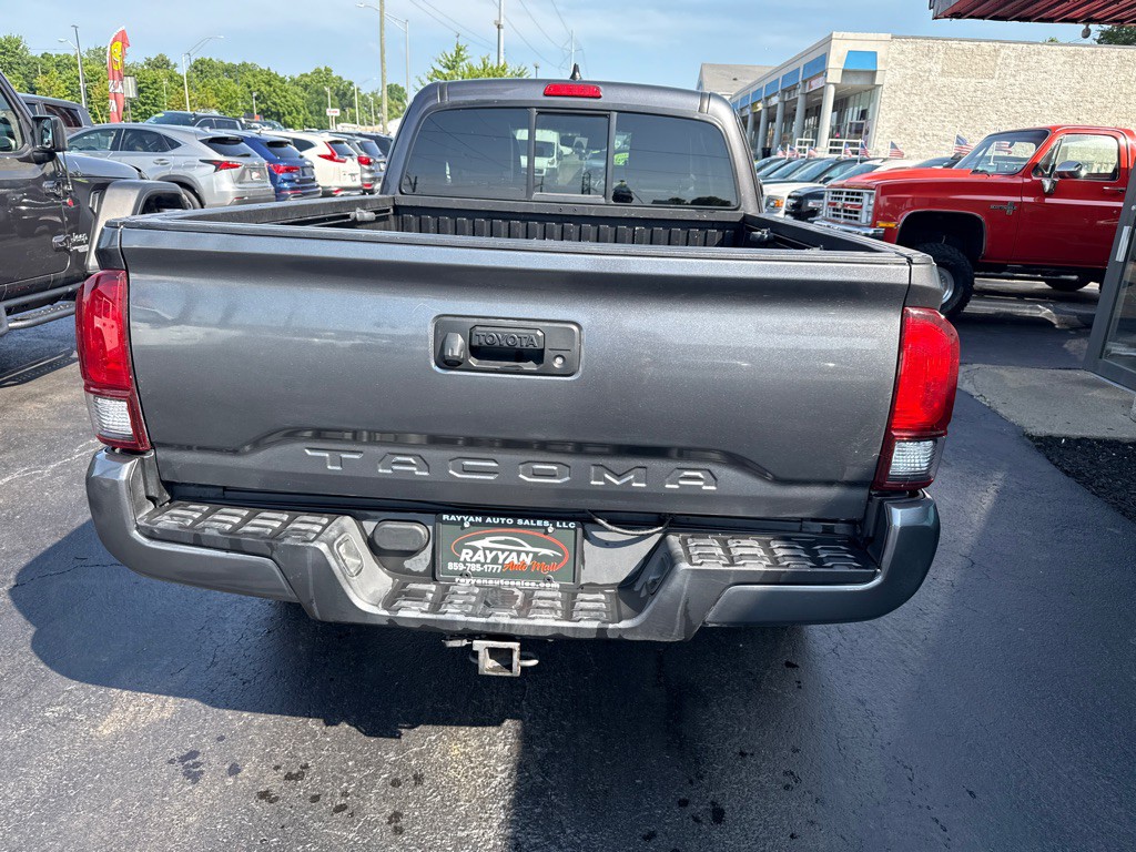 2021 Toyota Tacoma Image 5